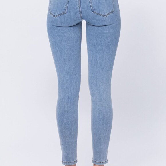 Judy Blue Mid-Rise Pull-On Skinny Jegging - 24W - NWT - Picture 2 of 4